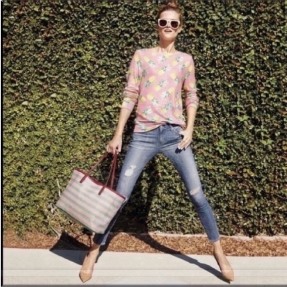 Wildfox Pineapple Palace Sweater, Small NWOT
Bloggers Favorite !!! long sleeve - Picture 6 of 16